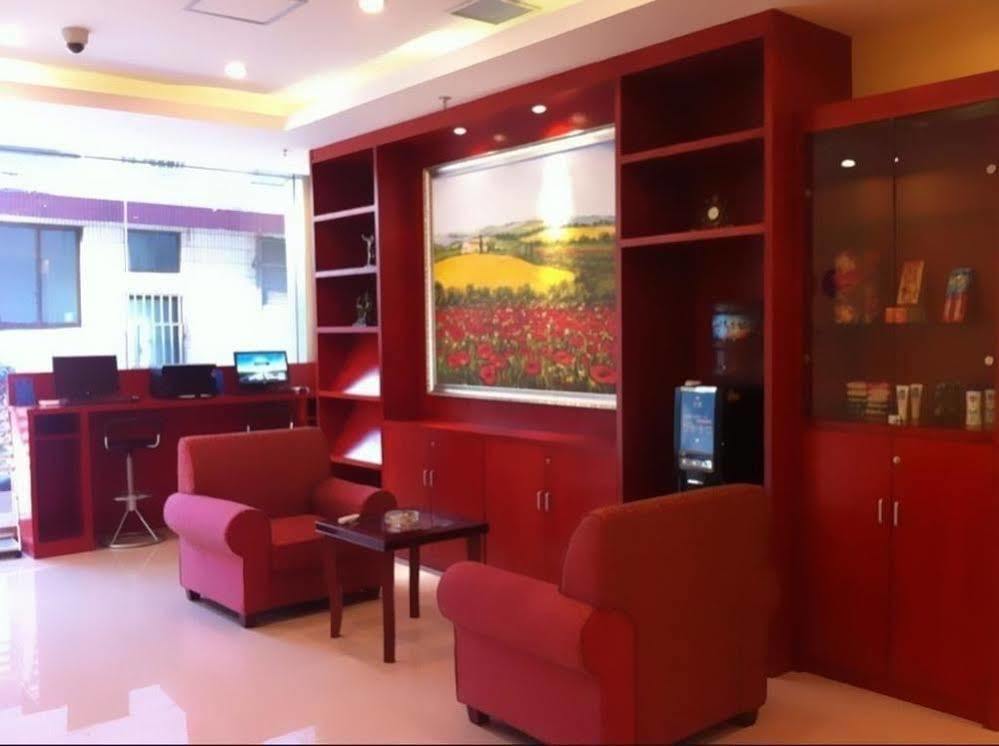 Hotel Hanting Jiaotong Jiangchuan Road Second Branch